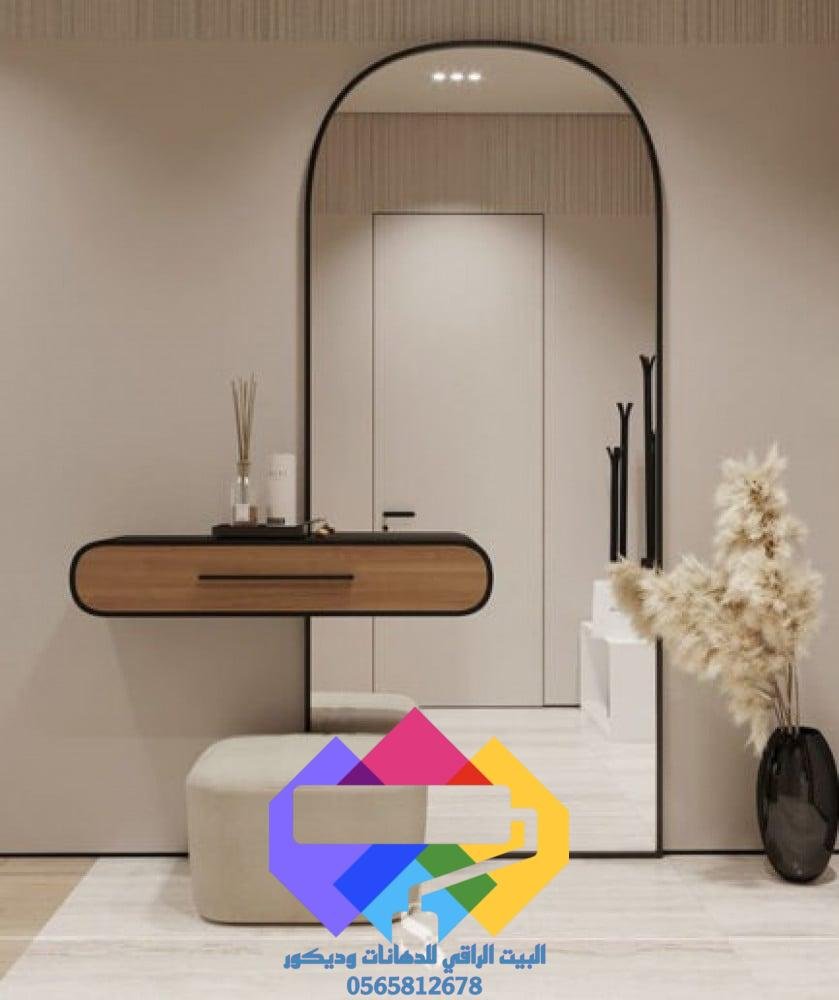 "ديكور مرايا مع تكسيات خشب مذهل | تصاميم جدران خشبية ومرايا مودرن ستبهرك